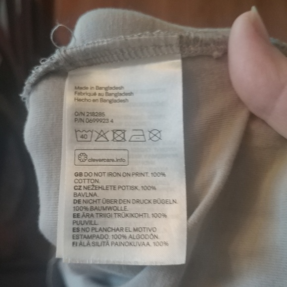 10/$10   H&M New York Sports Tee 2XL - Picture 5 of 5